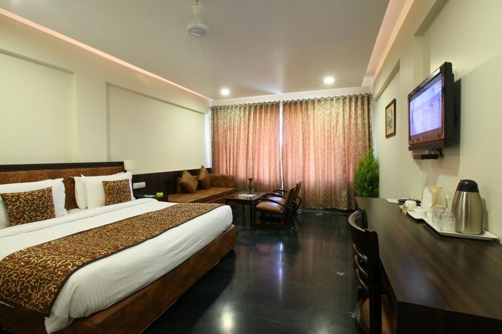 Shilpi Hill Resort Saputara Chambre photo