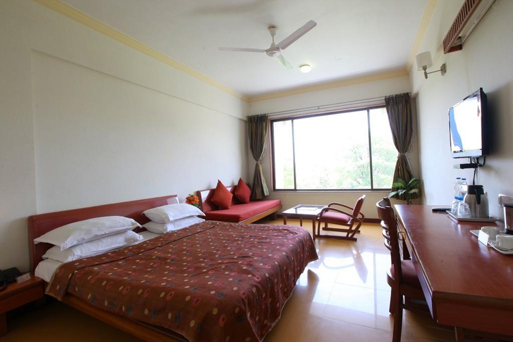 Shilpi Hill Resort Saputara Chambre photo