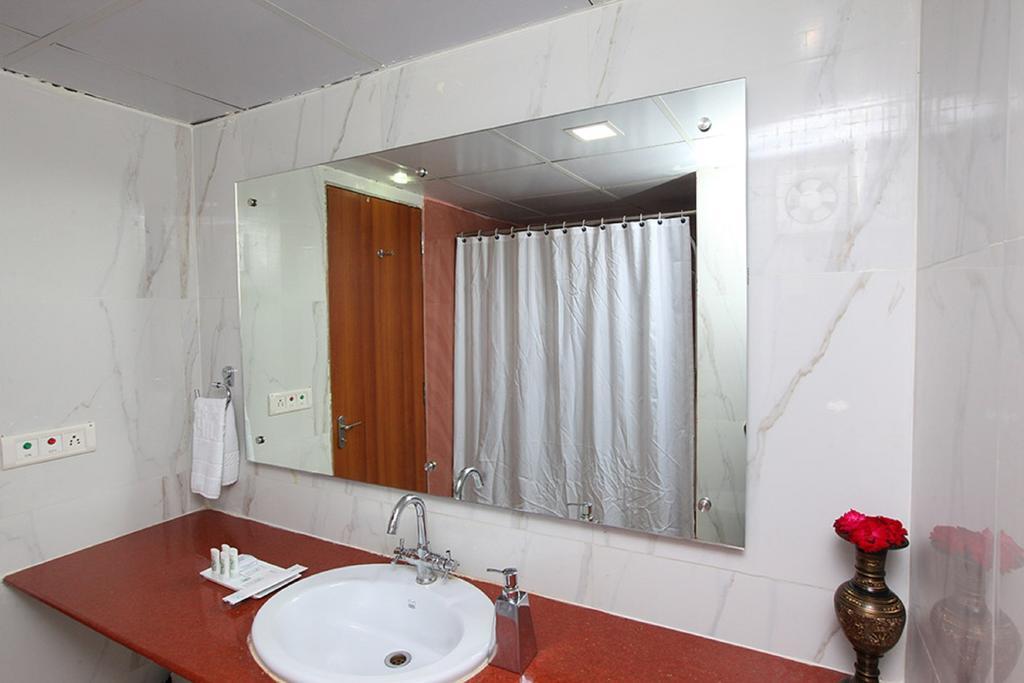Shilpi Hill Resort Saputara Chambre photo